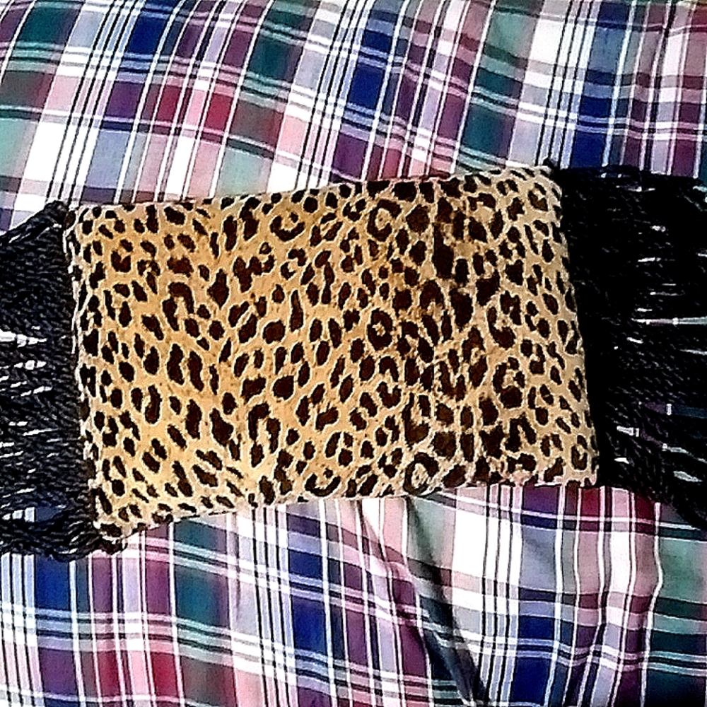 Leopard pillow